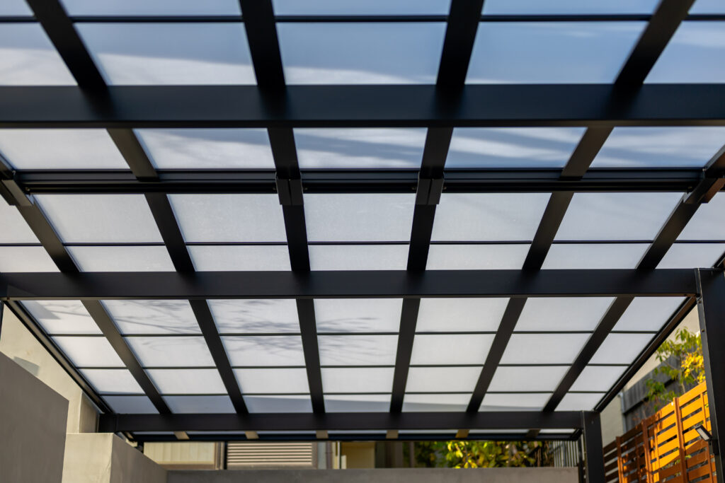 Exterior Renovation with Stonework and Plantingの画像| 風姿|自然と空間の永遠の調和|外部空間デザイン・グラン