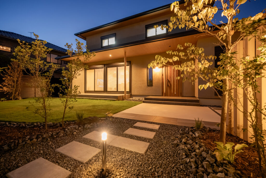 Timeless Japanese Modern Exterior Designの画像| 風姿|自然と空間の永遠の調和|外部空間デザイン・グラン