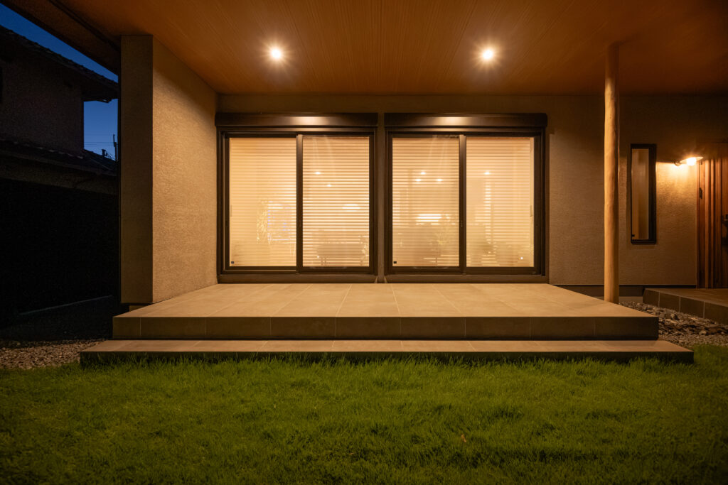 Timeless Japanese Modern Exterior Designの画像| 風姿|自然と空間の永遠の調和|外部空間デザイン・グラン