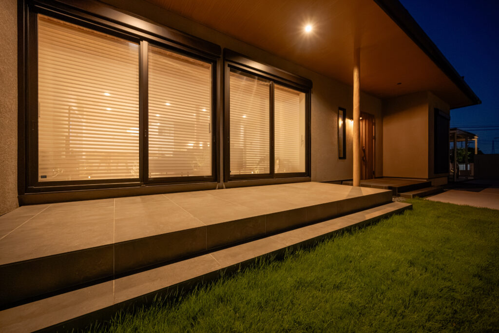 Timeless Japanese Modern Exterior Designの画像| 風姿|自然と空間の永遠の調和|外部空間デザイン・グラン